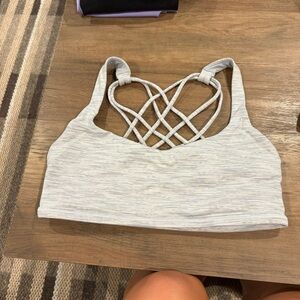 Lululemon Athletica free to be wild sports bra size 6